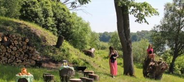 Piedrujase rada, Daugava kivi