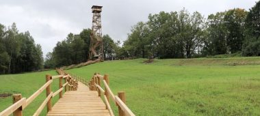 Meņģele vaatetorn, Dulla Dauka puistu, loodusrada