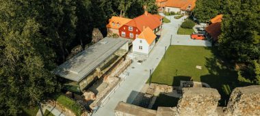 Valmiera loss ja ajaloonäitus “de Woldemer”