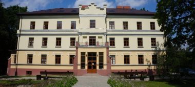 Taurupe mõis ja koduloomuuseum