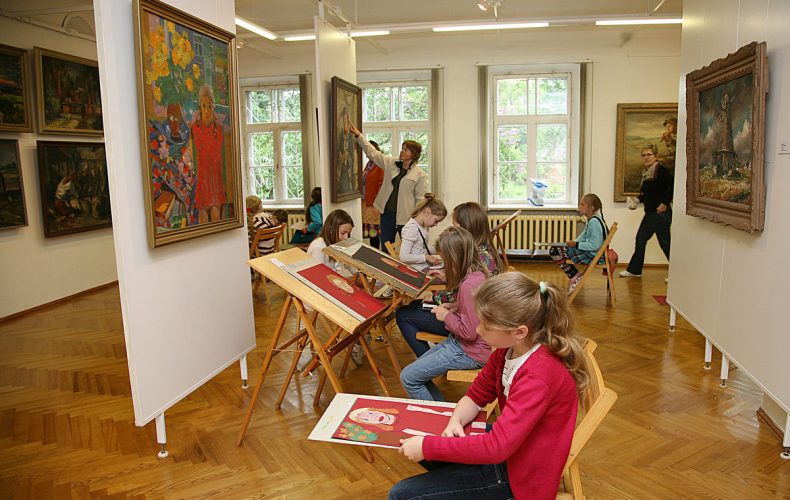 Tukums-mākslasm-kopejam_gleznas_1