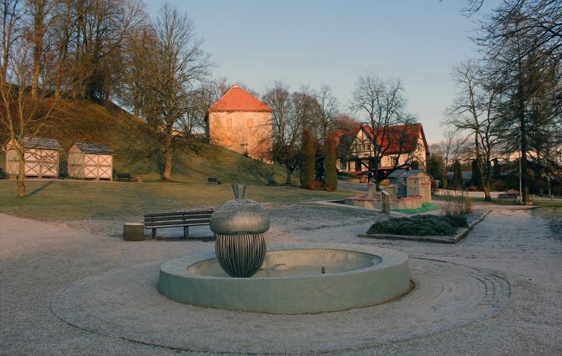 Kandava-Strūklaka-zīle