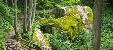 Rogali kuristik ja suur kivi