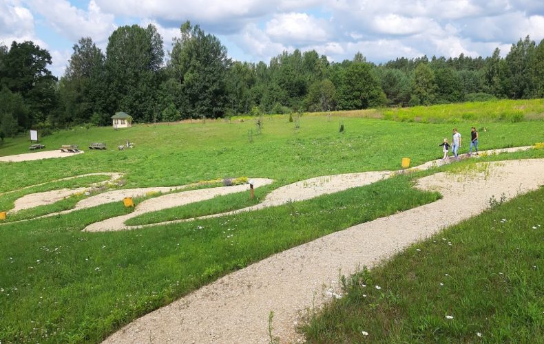 Spāres-muižas-Rakstnieku-parks_1-min
