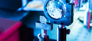 Läti Ülikooli tahkisefüüsika instituut