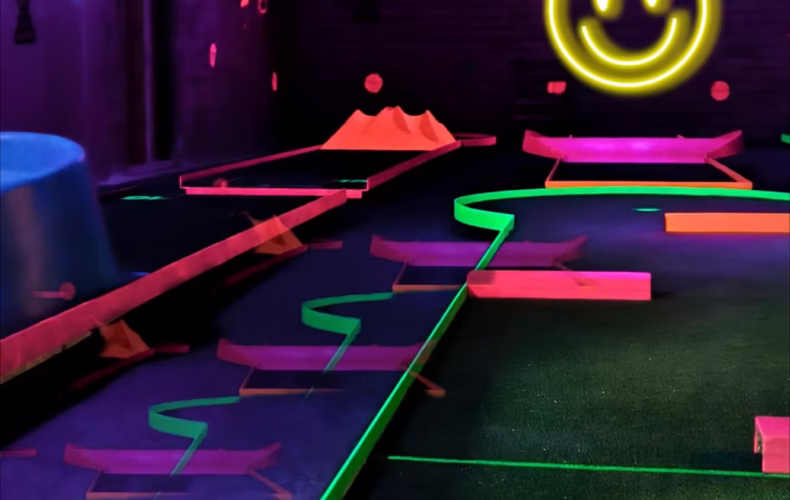 play4score-neona-minigolfs-9