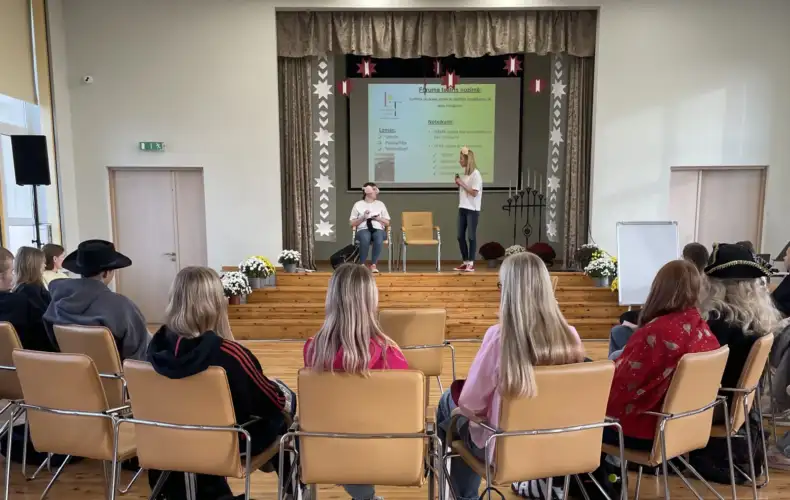 Lidzdalibas-teater-04